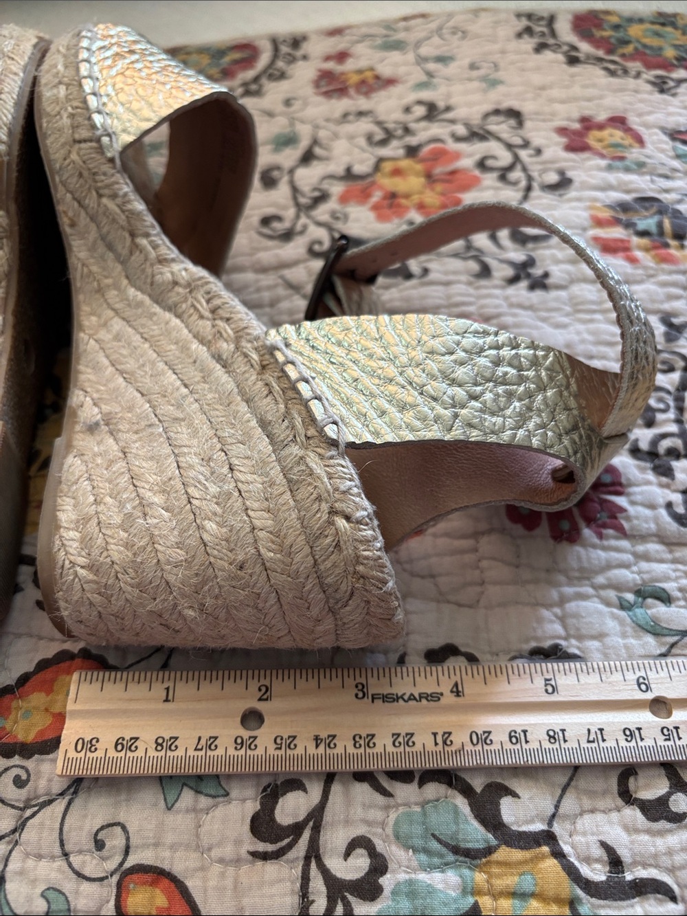 J. Crew Gold Metallic Pebbled Leather Espadrille Wedge Heel Sandals Size 10 - Picture 15 of 15